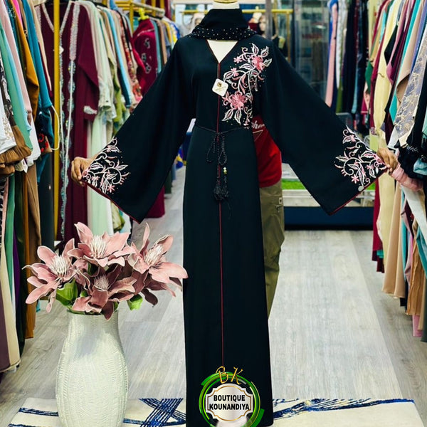 Abaya Shahina